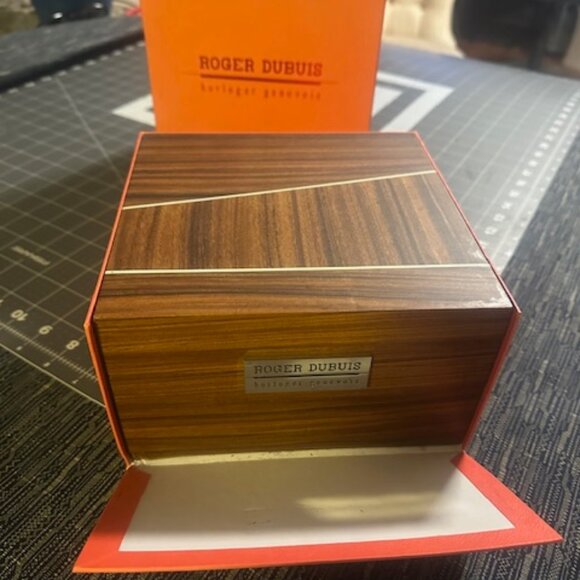 Rare Roger Dubuis Wood inlayed Horloger Watch Box with orig outer box - Picture 3 of 16
